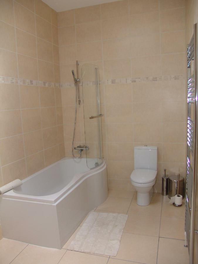 The Views Apartment Нюкасъл Екстериор снимка